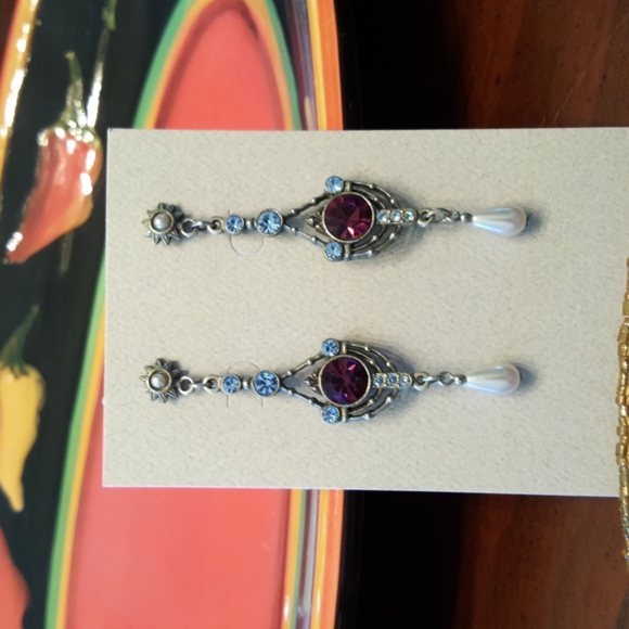 Dangle Earrings with Crystals - Picture 5 of 5